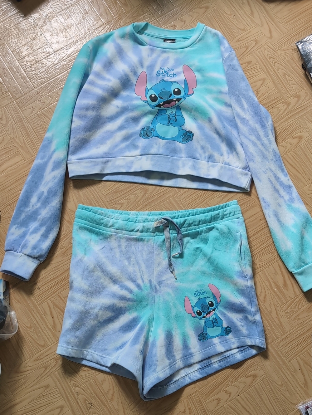 Stitch Blue Tie-Dye Cropped Sweater & High Waisted Shorts Set Size L